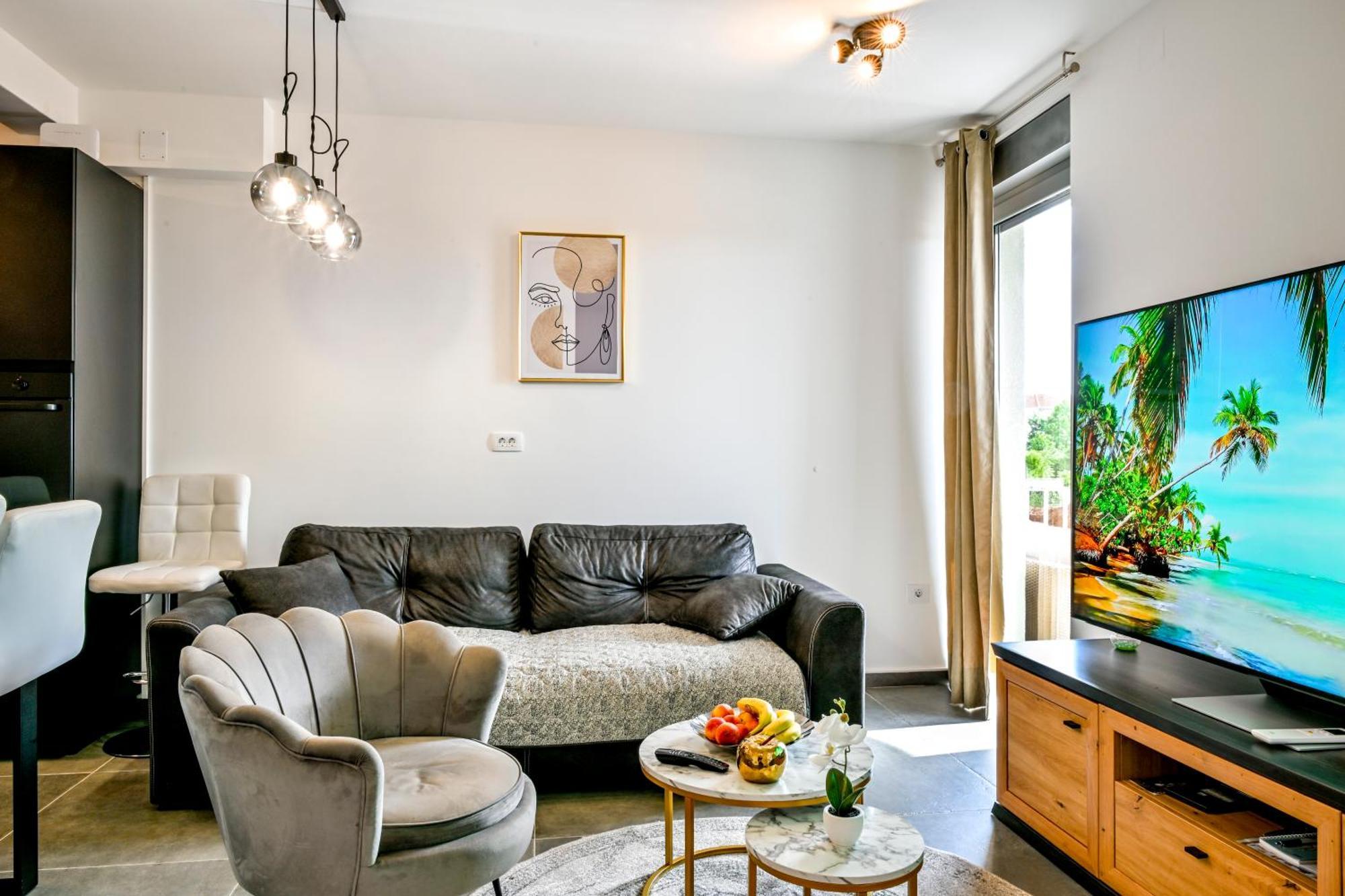 Lu Apartament *
